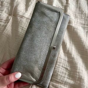 HOBO Rachel Continental Wallet, Olive Oil Buffed Hide